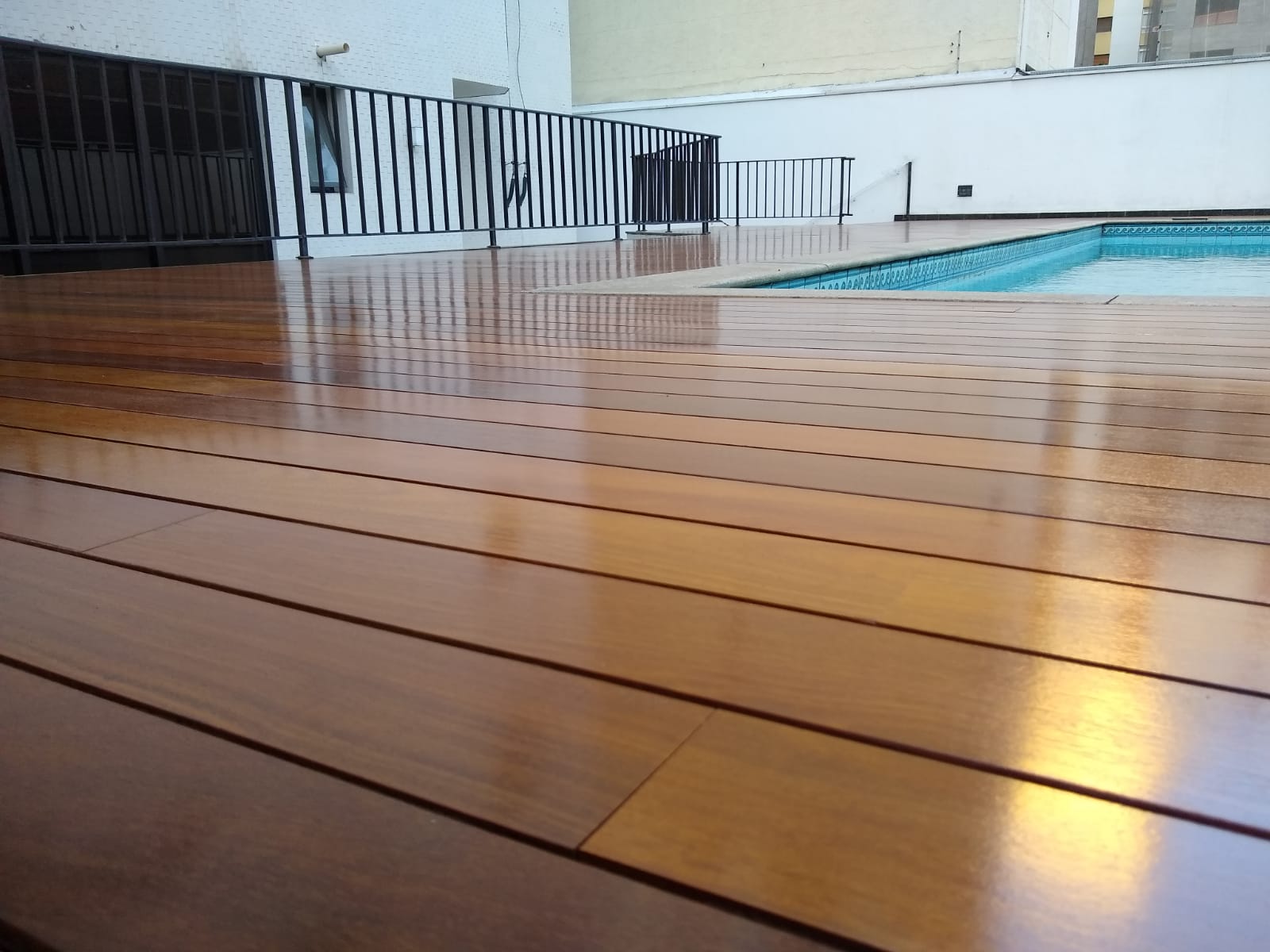 Deck Cumaru 10x2 Liso (4)